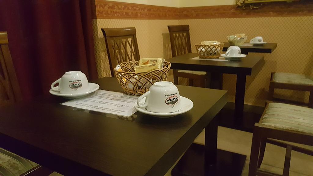 Bed & Breakfast Napoli Centrale Exteriör bild