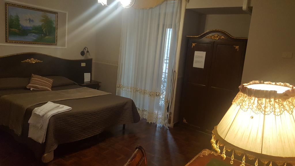 Bed & Breakfast Napoli Centrale Exteriör bild