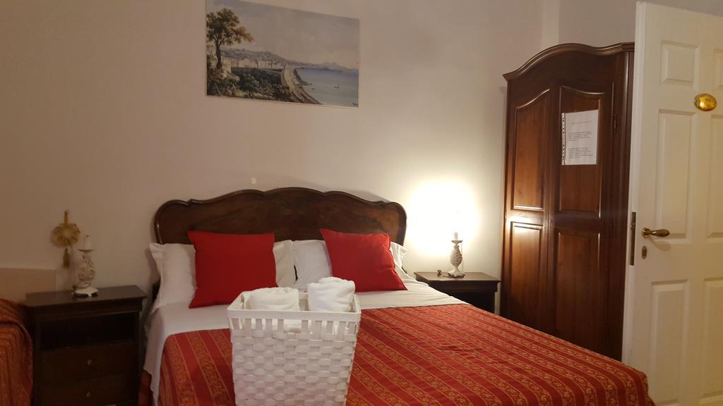 Bed & Breakfast Napoli Centrale Exteriör bild
