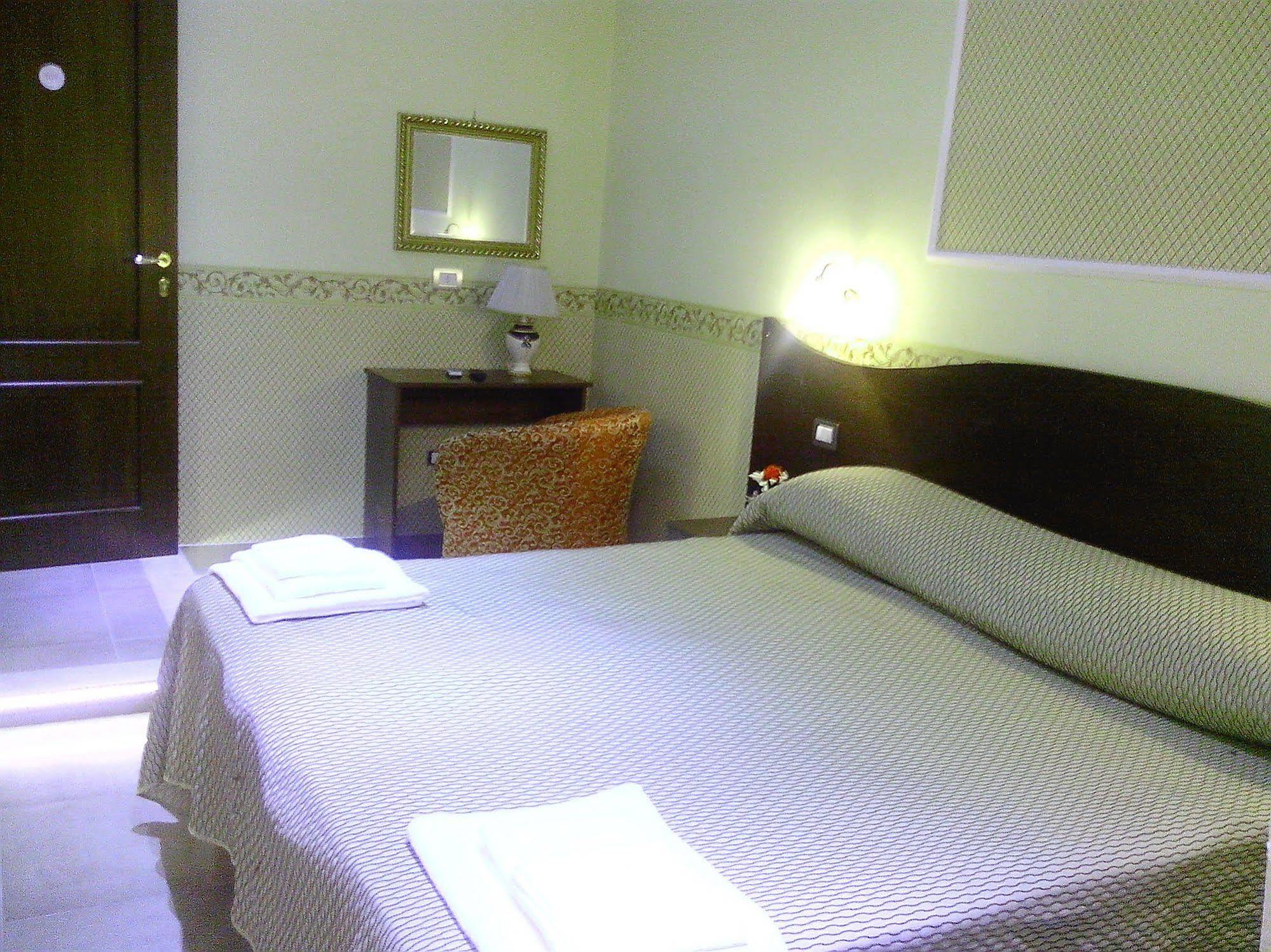 Bed & Breakfast Napoli Centrale Exteriör bild