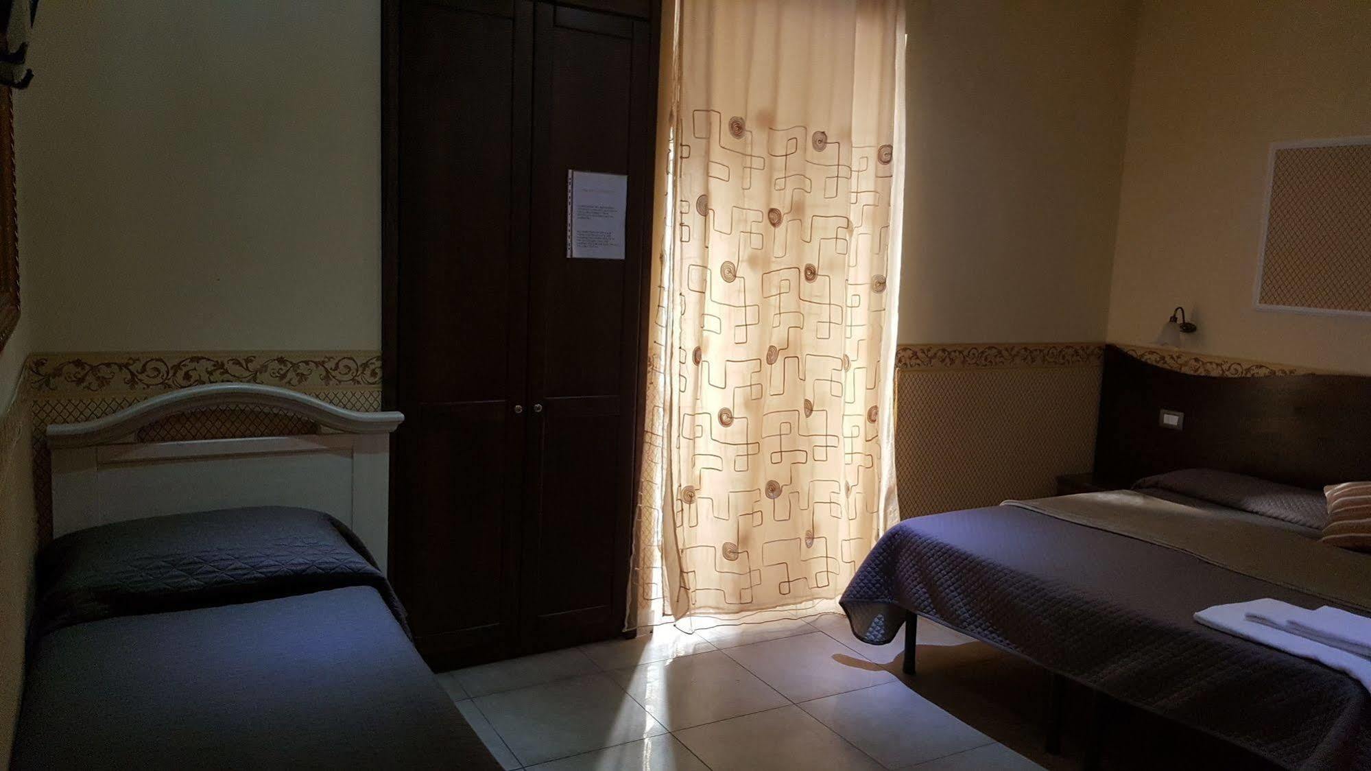 Bed & Breakfast Napoli Centrale Exteriör bild
