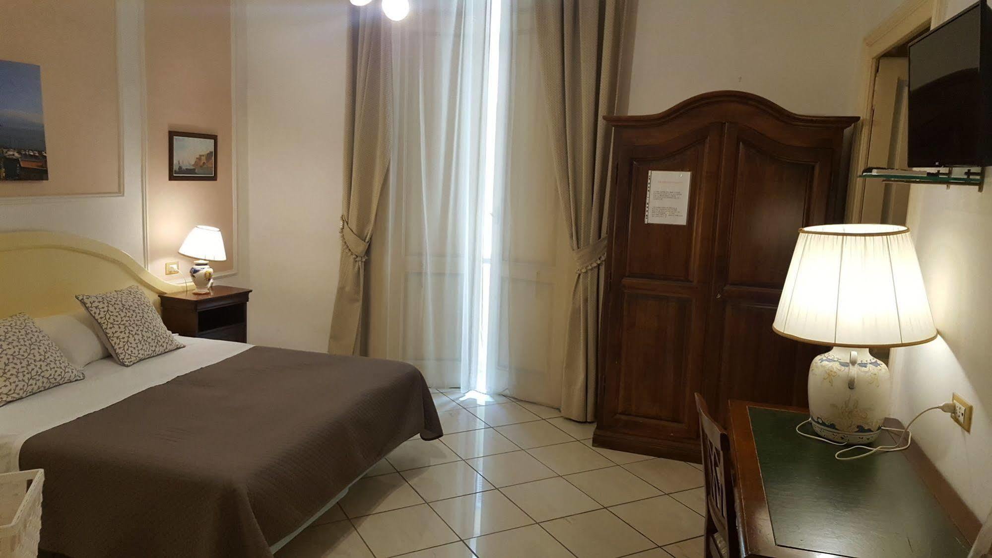 Bed & Breakfast Napoli Centrale Exteriör bild
